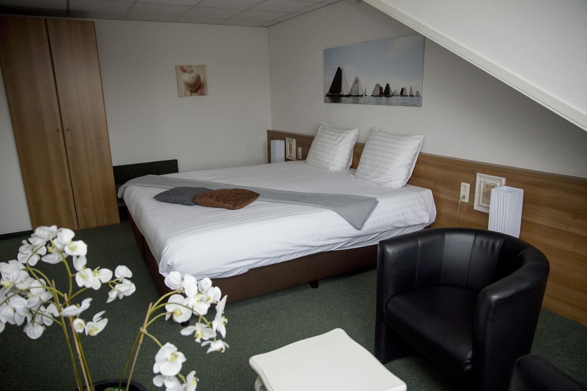 Fletcher Hotel Restaurant Heidehof Heerenveen Ngoại thất bức ảnh