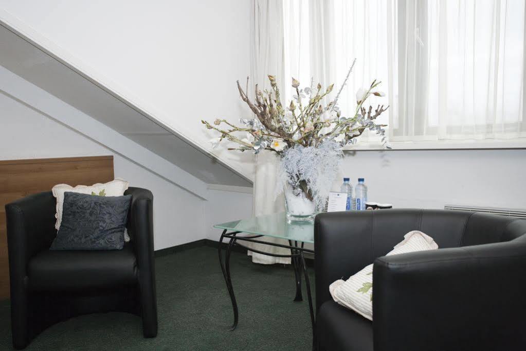 Fletcher Hotel Restaurant Heidehof Heerenveen Ngoại thất bức ảnh