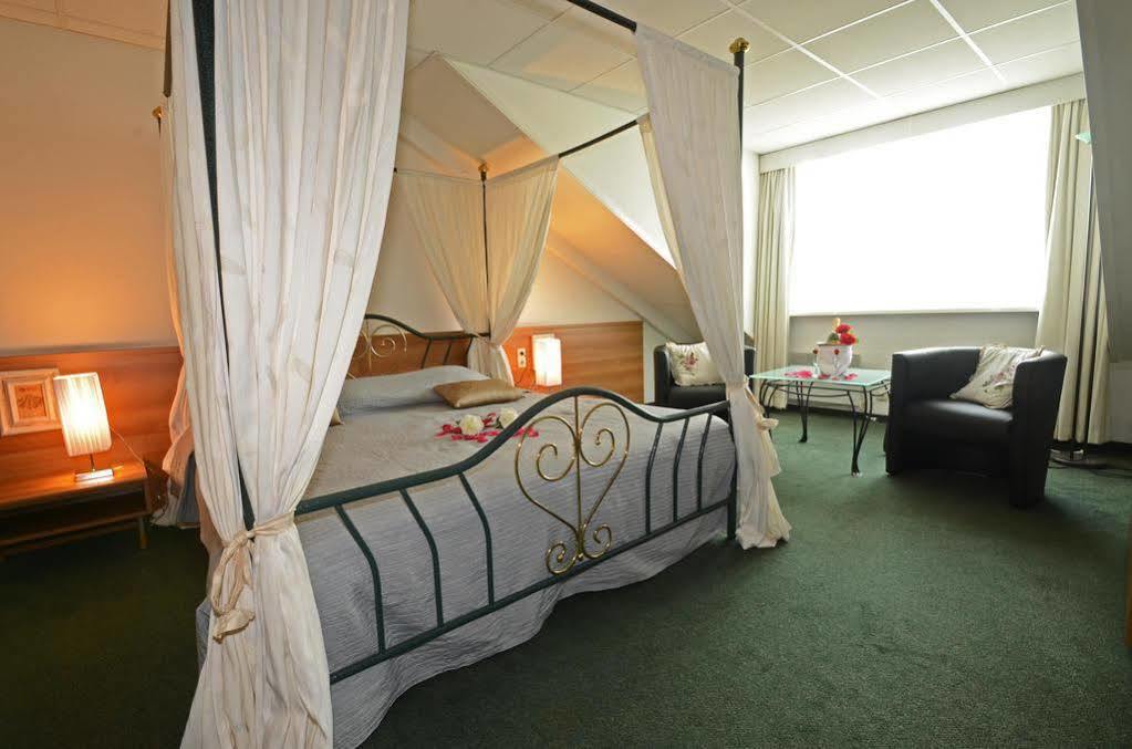Fletcher Hotel Restaurant Heidehof Heerenveen Ngoại thất bức ảnh